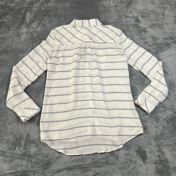 Romeo & Juliet Couture Stripe Lightweight Button Up Shirt Size Small NEW Coastal - Picture 2 of 8